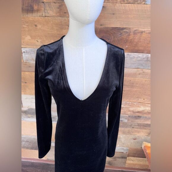 FOREVER 21 Velvet Mini Dress Women’s Black V-Neck Evening Elegant Party nwt sz L - Picture 2 of 9